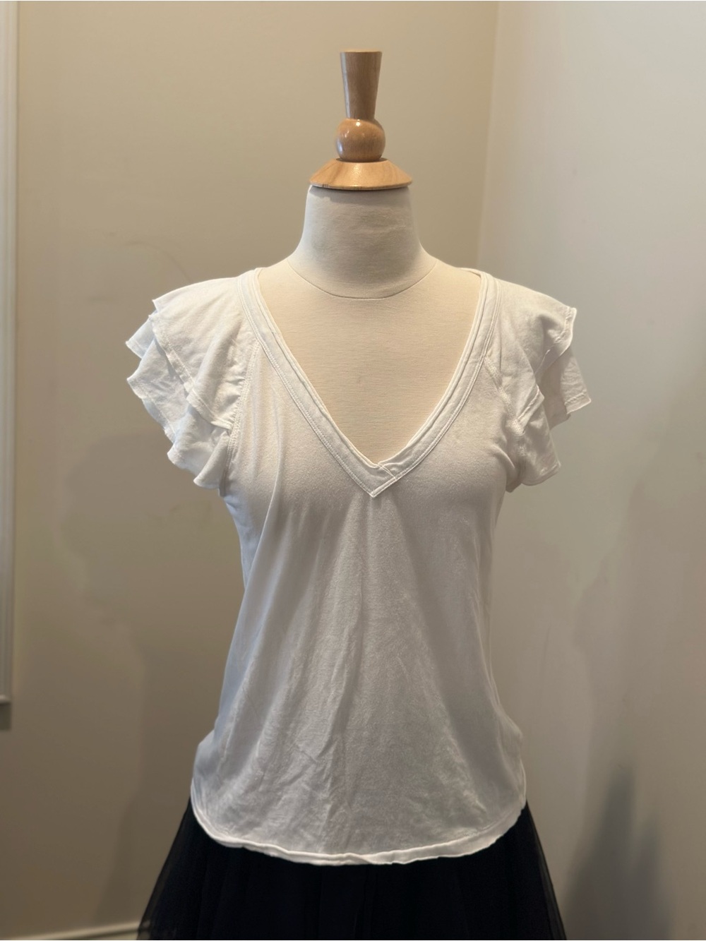 Maeve Anthropologie White Flutter Sleeve V-Neck Tee Shirt Small